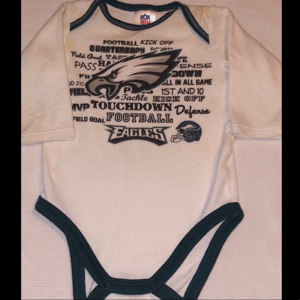Set of 2 Philadelphia Eagles LS Bodysuits - Picture 6 of 8